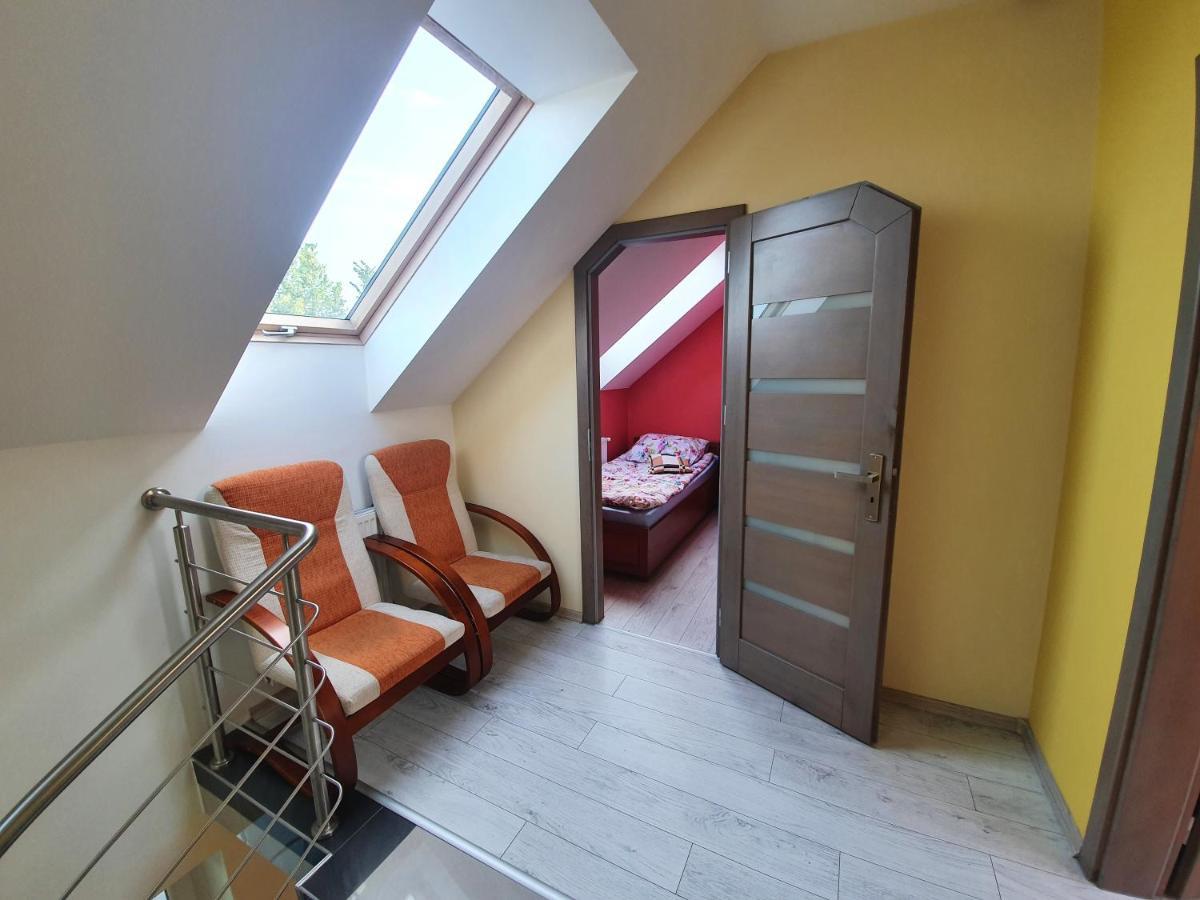 Dom Nad Jeziorem Roznowskim Tegoborze Exterior foto